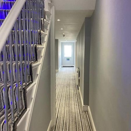 112 Gleneagle Road Rooms Londres Exterior foto